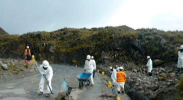 Colocación de biomantos – Compañía Minera Antamina S.A.